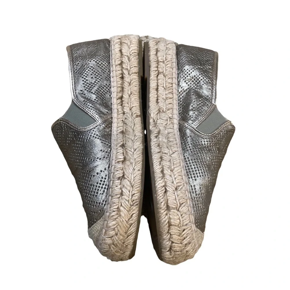 Conchisa Gold Espadrilles size 8‎
